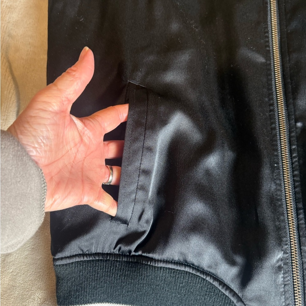 Vtg. American Eagle 90s Black White Satin Finish Zip Up Bomber Jacket Size Large - Picture 9 of 13
